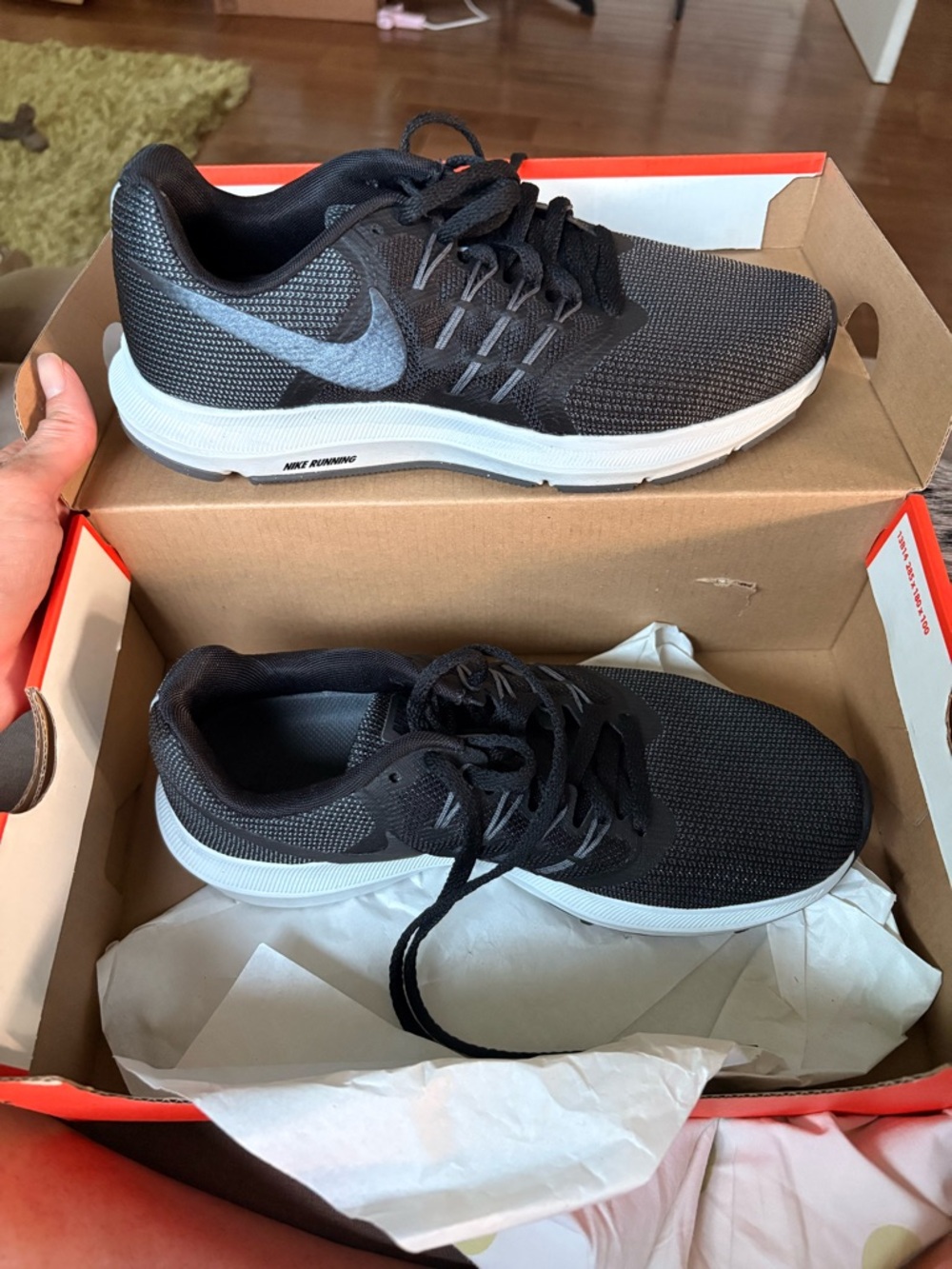 Like New! Nike Black and White Mesh Training Sneakers